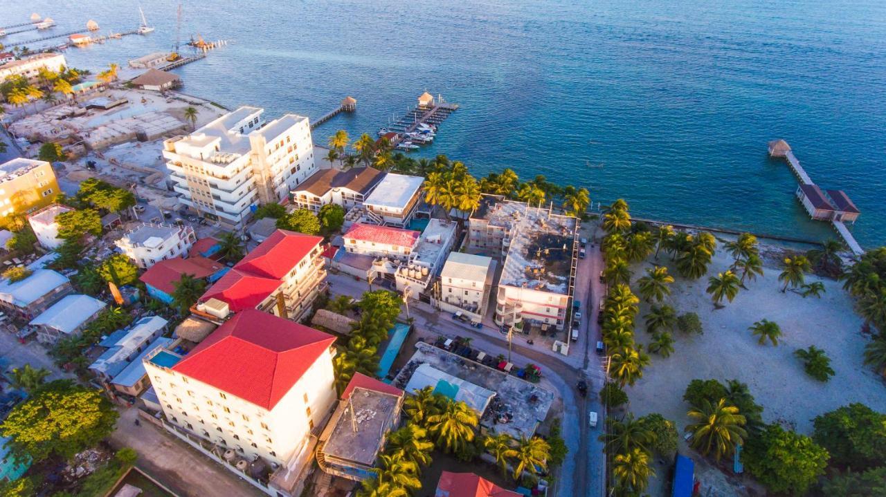 Tropical Palace Hotel ซานเปโดร ภายนอก รูปภาพ