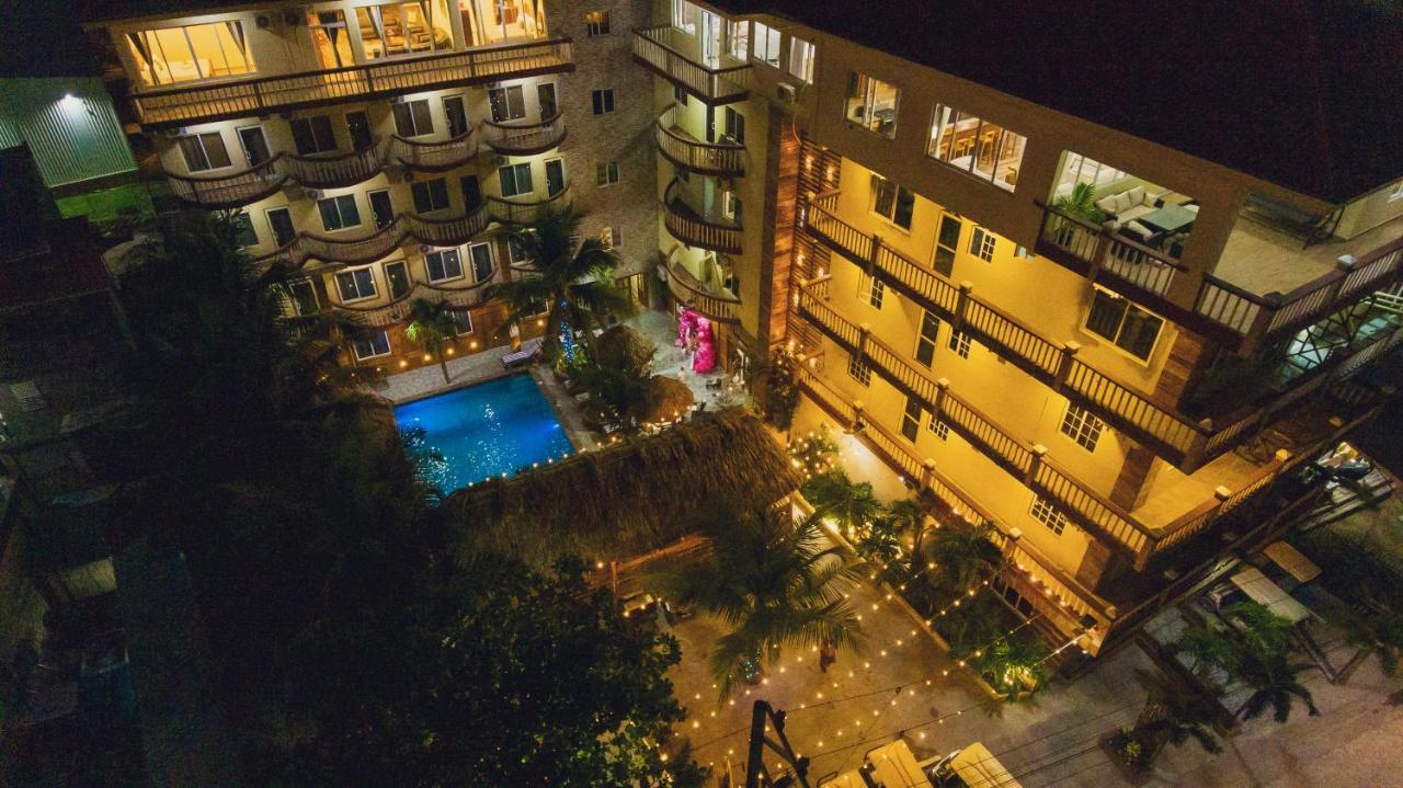 Tropical Palace Hotel ซานเปโดร ภายนอก รูปภาพ