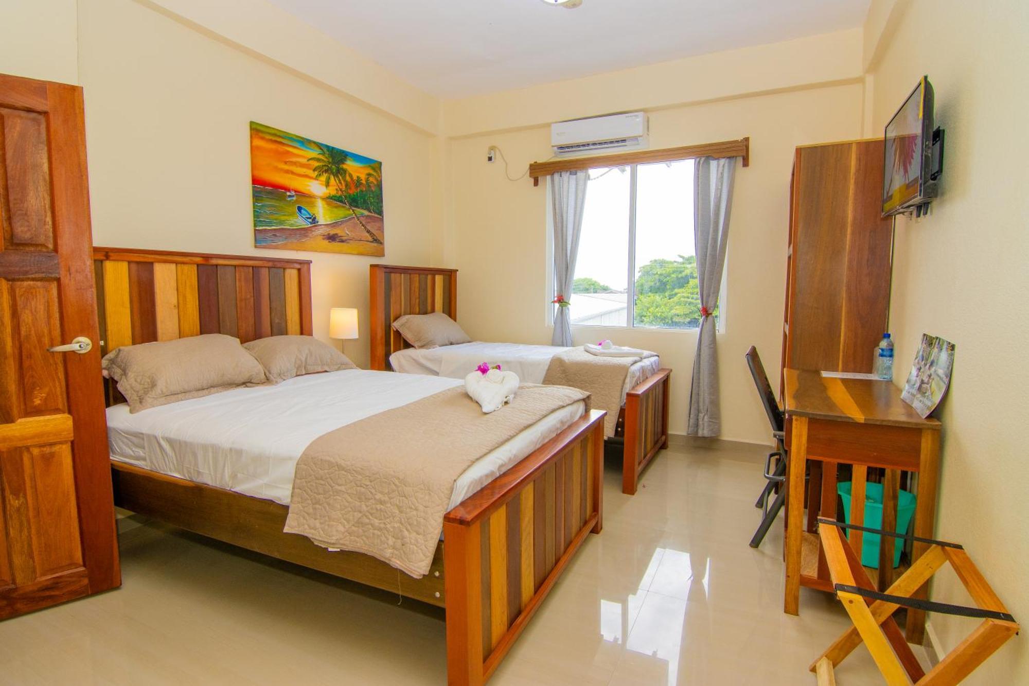 Tropical Palace Hotel ซานเปโดร ภายนอก รูปภาพ